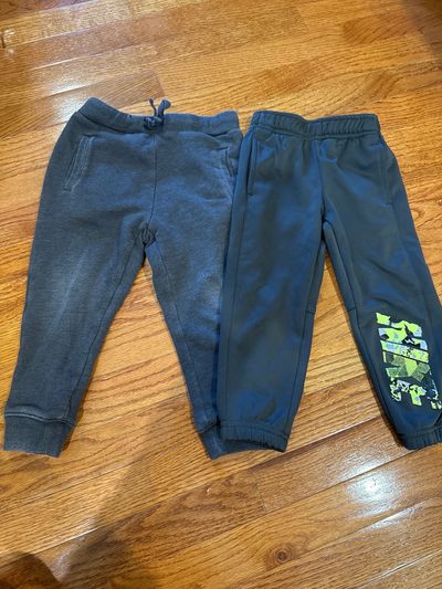 Nike Osh Kosh Gray jogger pants bundle 3T