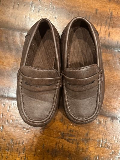 Little boys dress shoes loafers size 8. Little boys dress shoes loafers size 8. 8 (Lil' Kid)