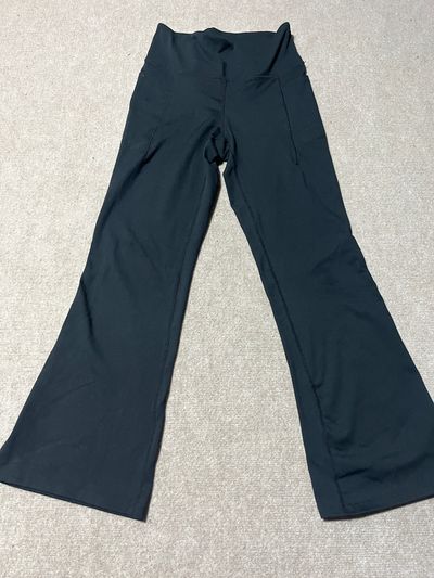 Jockey Like new. Thick yoga boot leg pants with pockets. Black Women's - M