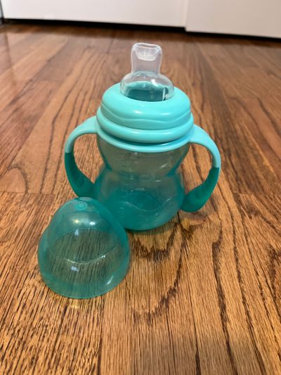Nuby first sippy cup with removable handles