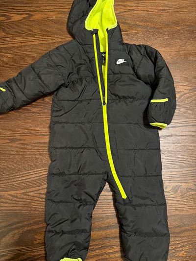 Nike snow suit  12-18 Months