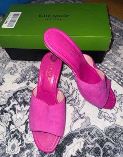 Kate Spade Gorgeous Fuschia Peep toe heel 8-1/2 (Adult)
