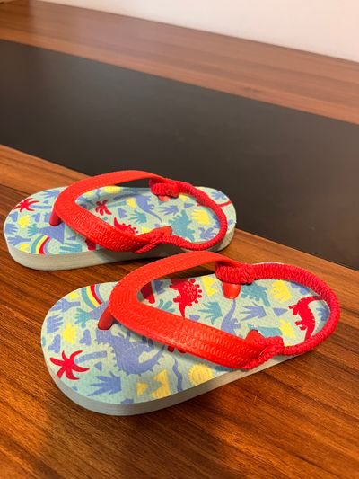 Cat & Jack Blue & Red Sandals 5-1/2 (Toddler)