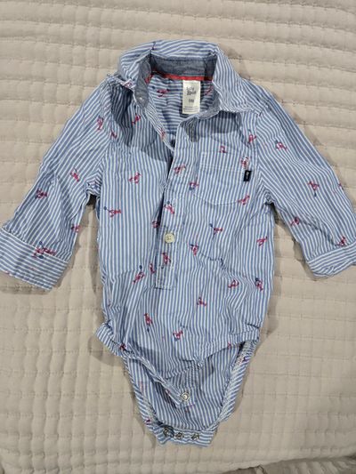 Baby B'gosh Romper - cute lobster print - perfect for a nautical adventure 9 Months