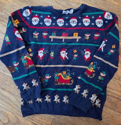 H&M Christmas Sweater size 6x/7  6T/6