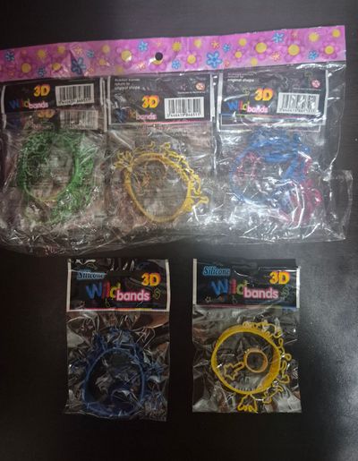 12 Pack Dinosaur Stretch Bracelets & 12 Rings Party Favors