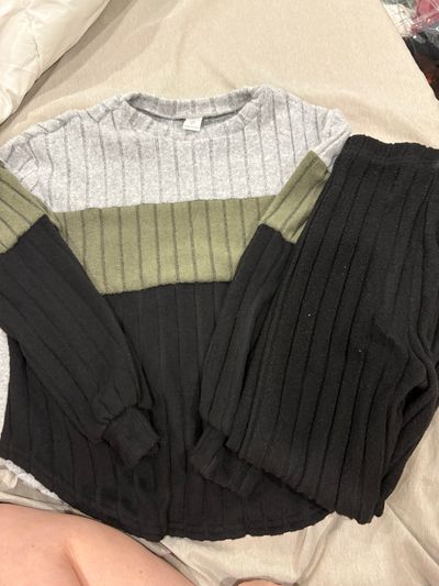 Shein Size 9Y never worn only tried on 7-8