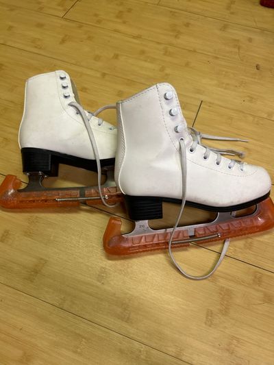 American Ice Skates size Youth 3