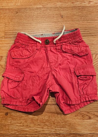 Baby Gap Like New Boys 6-12M red shorts with 6 functional pockets 6-12 Months