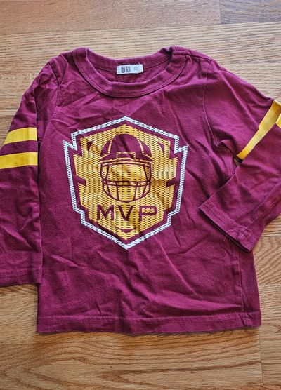 NA Like new Boys 2T shirt feature football MVP graphics 2T