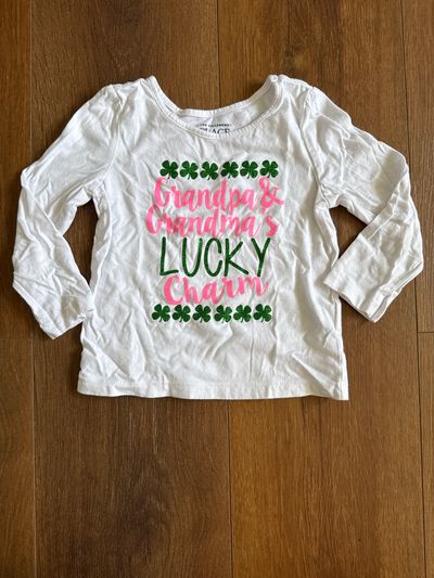 Childrens place Like new long sleeve st Patrick day shirt-grandma and grandpa 2T
