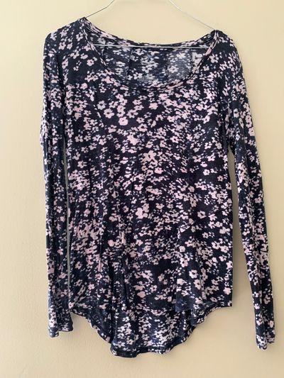 Simply Vera Wang Black/Tan Floral Top Women's - S