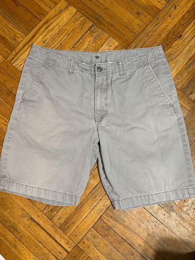 Old navy gray shorts sz 38 men  38