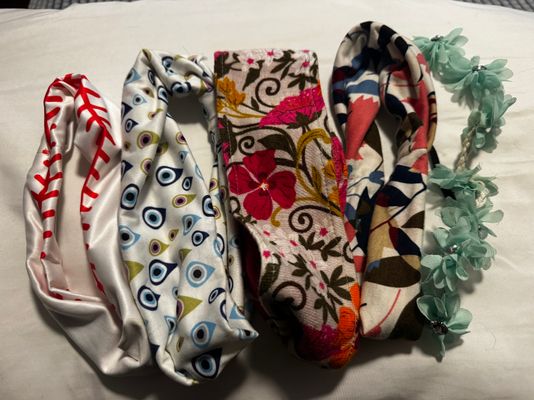 Set of headbands Set of headbands