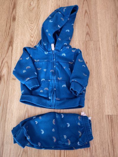 Carter's Long sleeve hoodie and pants, teal with rainbows, worn once 0-3 Months