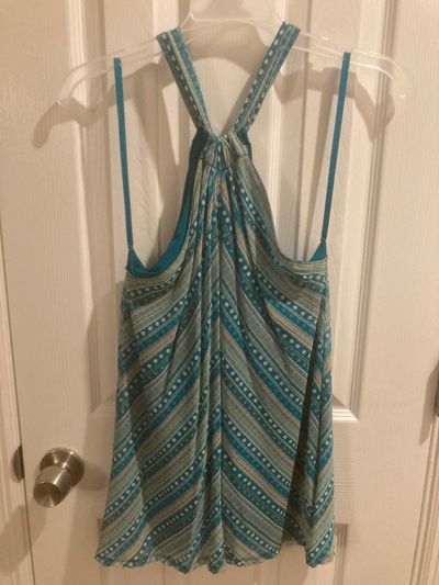 New York & Company Sleeveless blue-green light & flowy top with tie on back of neck Women's - L