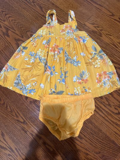 Osh kosh bgosh Yellow floral dress with bloomers 18 Months