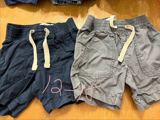 Old navy Shorts bundle 12-18 Months