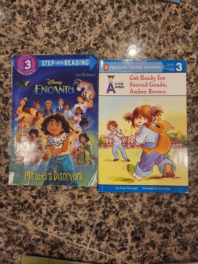 Step into Reading level 3 Lot of 2