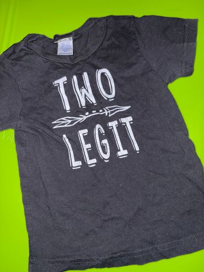 Unknown Two legit shirt 2T