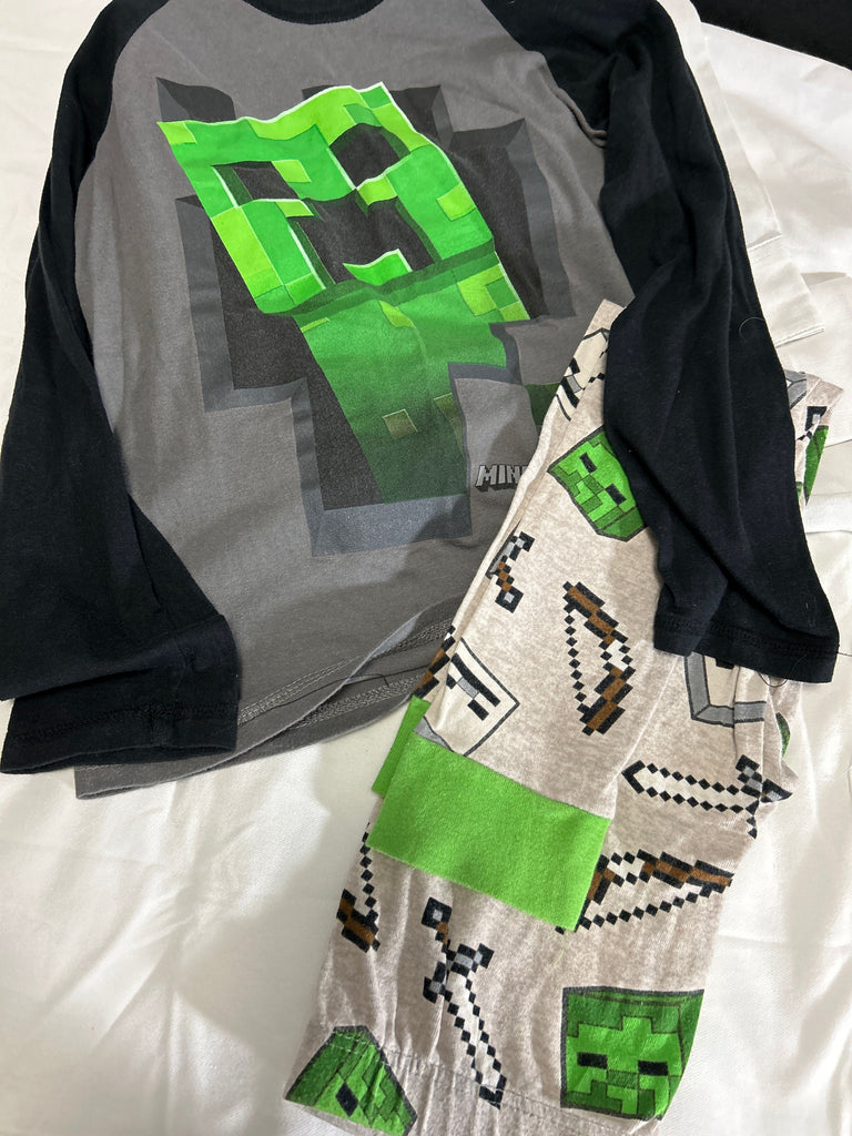 Mojang Minecraft pajamas 7-8