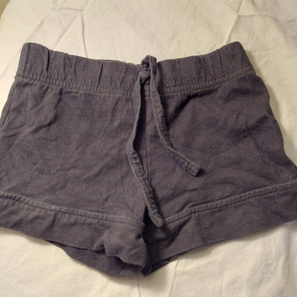 Circo size 4/5 Black shorts great condition 4T