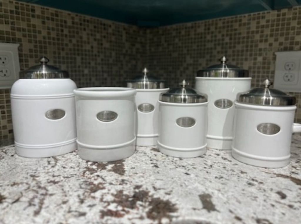 William Sonoma - set of 6 large ceramic canisters Cookies, Utensils, Sugar, Tea, Flour, Coffee