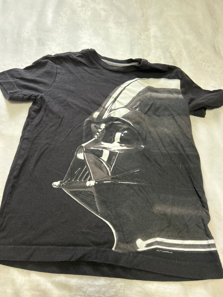 Old Navy collectibles Black T-shirt, dark Vader 10-12